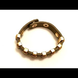 Jewelry - Metallic leather gold bracelet Jewelry - Metallic leather gold bracelet